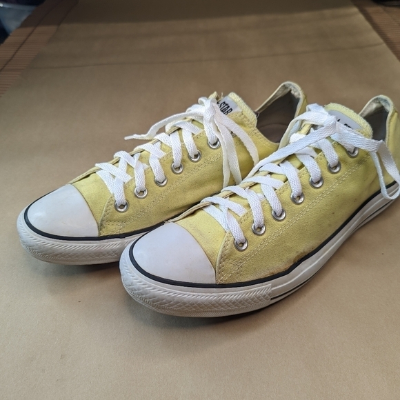 Converse Mens Chuck Taylor All Star Ox Unisex Golden Yellow sneakers Shoes Sz M - Picture 2 of 10